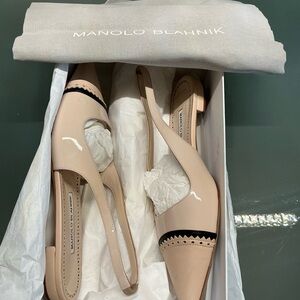 Manolo Blahnik Beige and Black Slingback Flats size 7